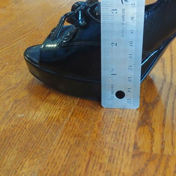 New Nine West Patent Faux-Leather Peep-toe Heels - Picture 6 of 7